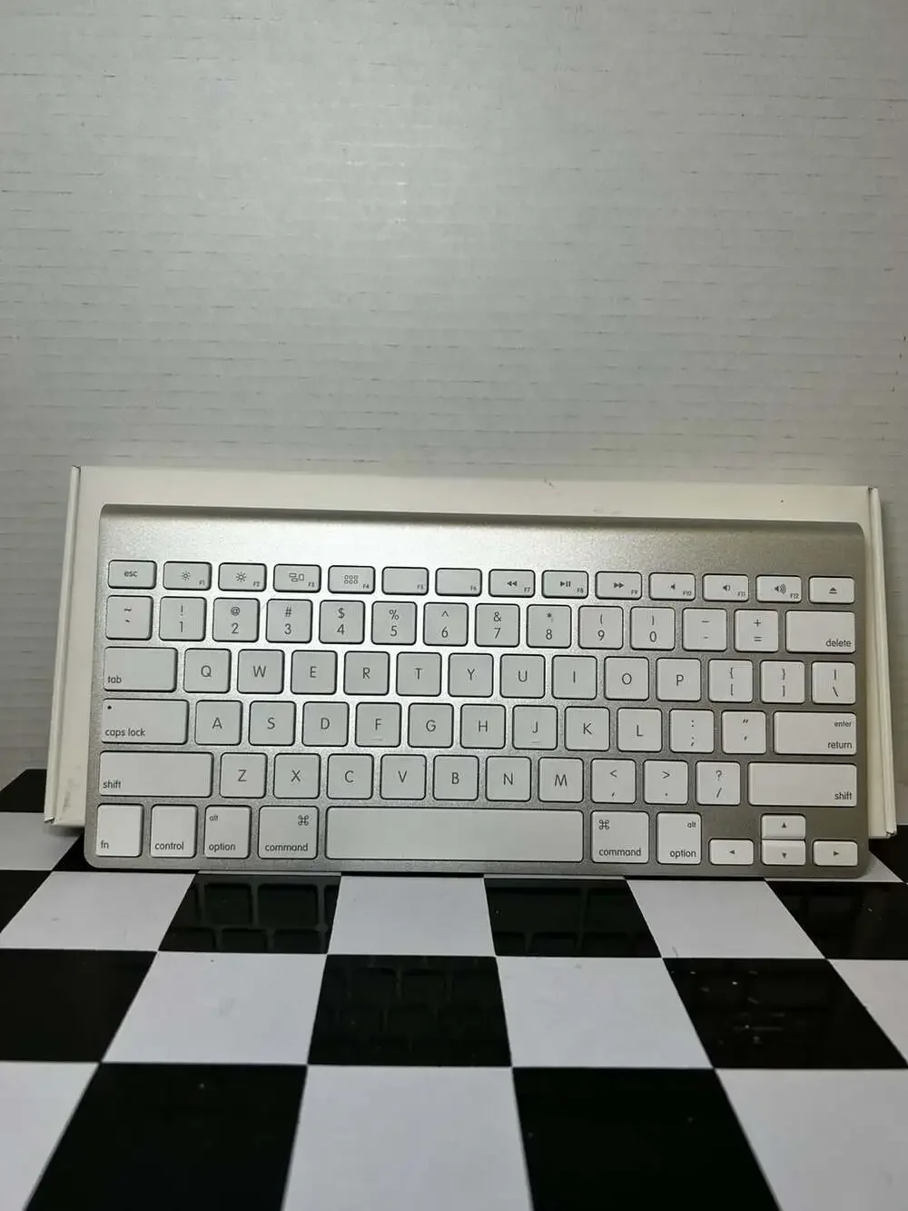 Apple Wireless Keyboard Model A1314
